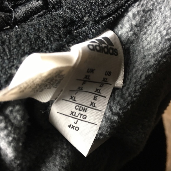 Adidas Sweatpants Cuffed - Picture 4 of 4